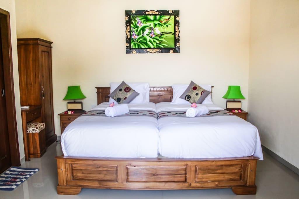 Reynold Artha Guest House Nusa Lembongan  Exterior photo